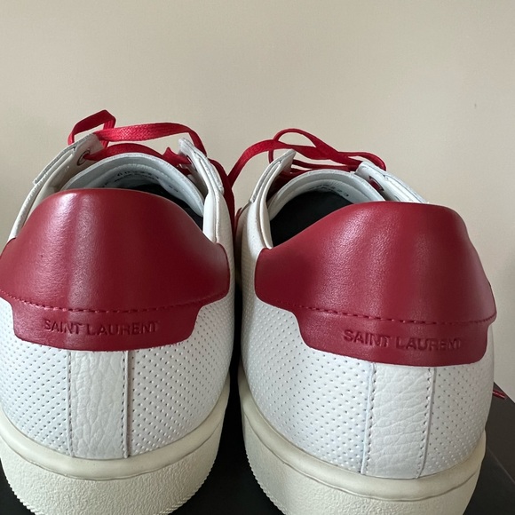 Saint Laurent men’s Court Classic Leather Low-Top Sneakers - Picture 10 of 14
